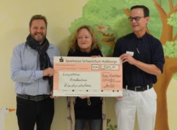 Spende Friseur Kreutzberger an die Kinderklink Leopoldina Krankenhaus
